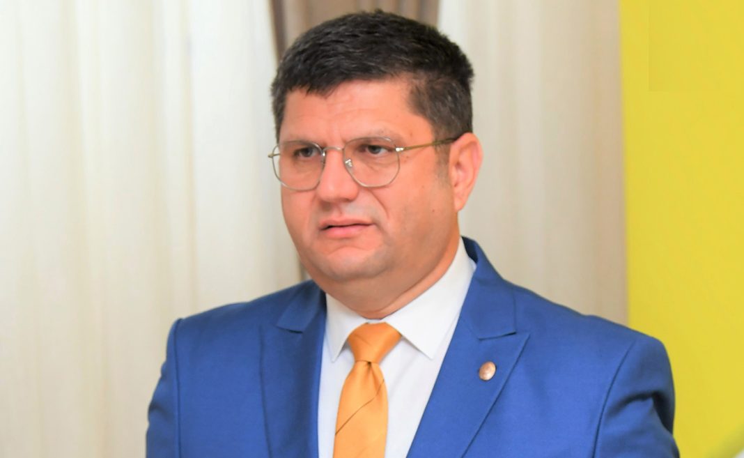 Regula de aur care te va salva din multe încurcături: VORBĂ PE VORBĂ, SCRIS PE SCRIS